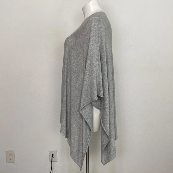 Stockh LM Gray Wool Cashmere Blend Quiet Luxury Asymmetrical Preppy Thea Poncho - Picture 5 of 8